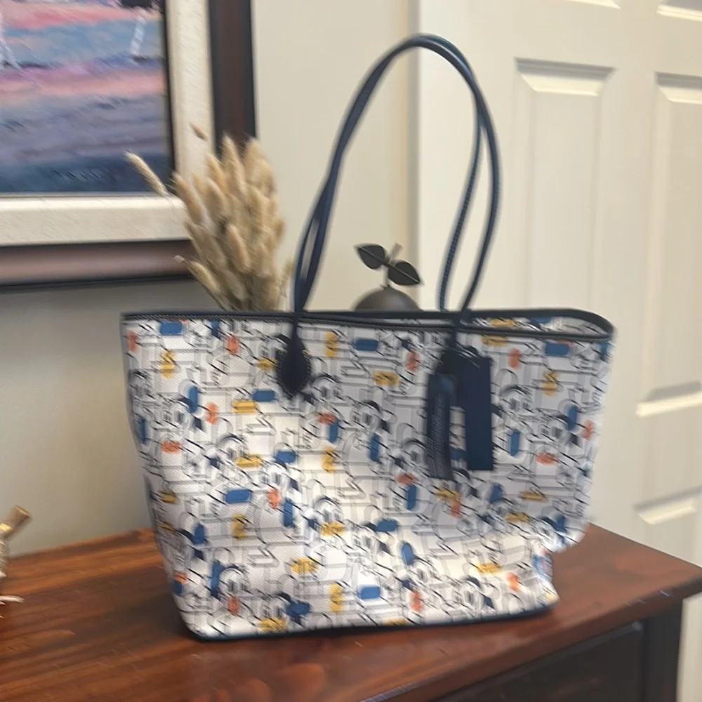 Dooney & Bourke women’s Donald Duck Disney Parks Bag